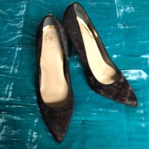 GUESS FAUX LEOPARD FUR HEELS COMFORT SOLE SIZE 10